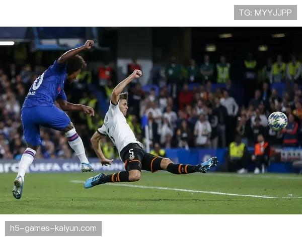 切尔西在欧冠小组赛中遇冷,2-2战平卡拉巴赫,切尔西球星卡 切尔西在欧冠小组赛中遇冷,2-2战平卡拉巴赫,切尔西球星卡